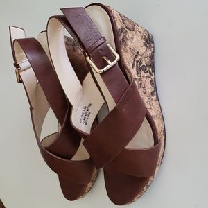 Andiamo Hypo Drive Wedge Sandals